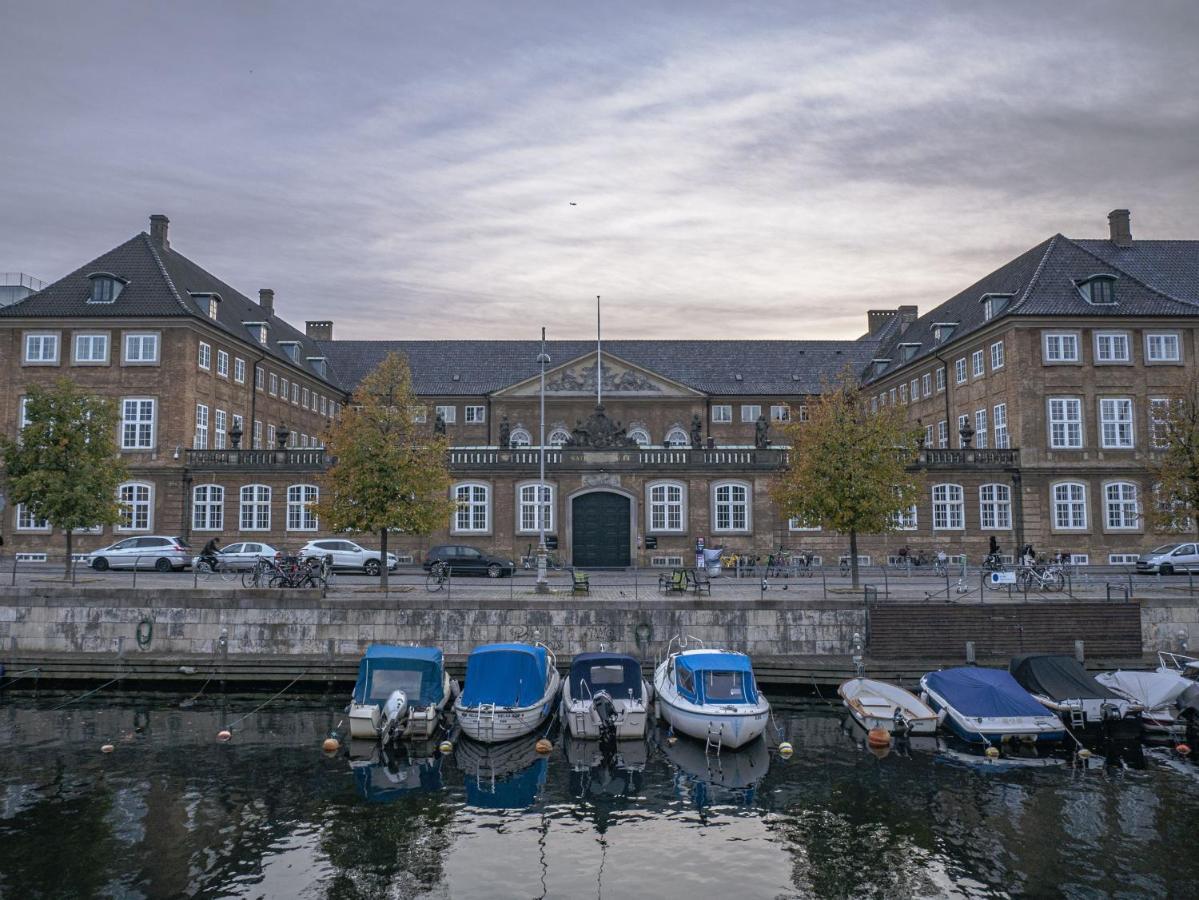 City Apartment With Exposed Ceiling Beams Copenhagen Exterior photo