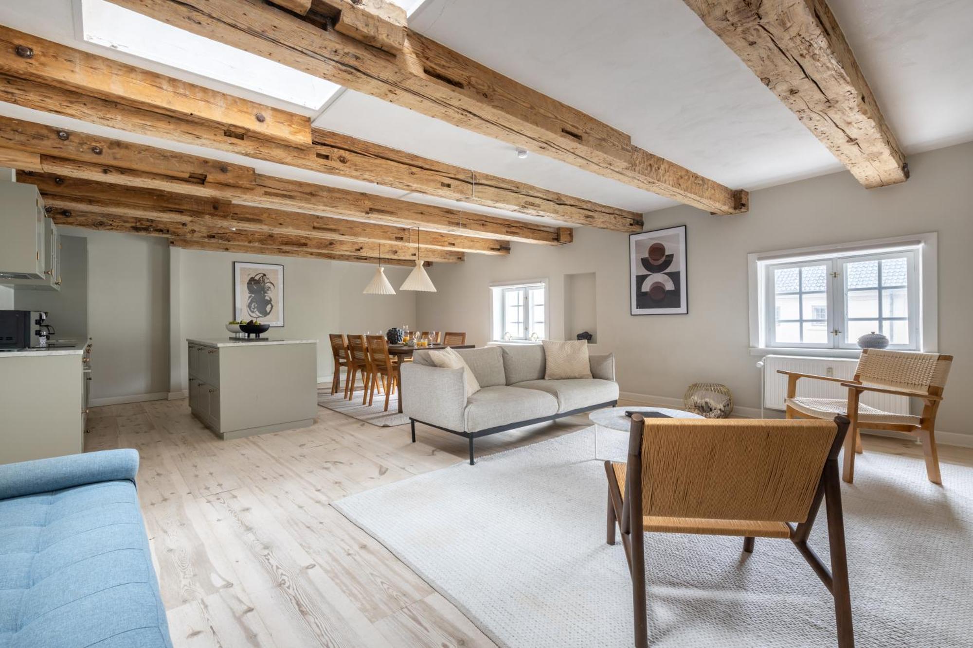 City Apartment With Exposed Ceiling Beams Copenhagen Exterior photo