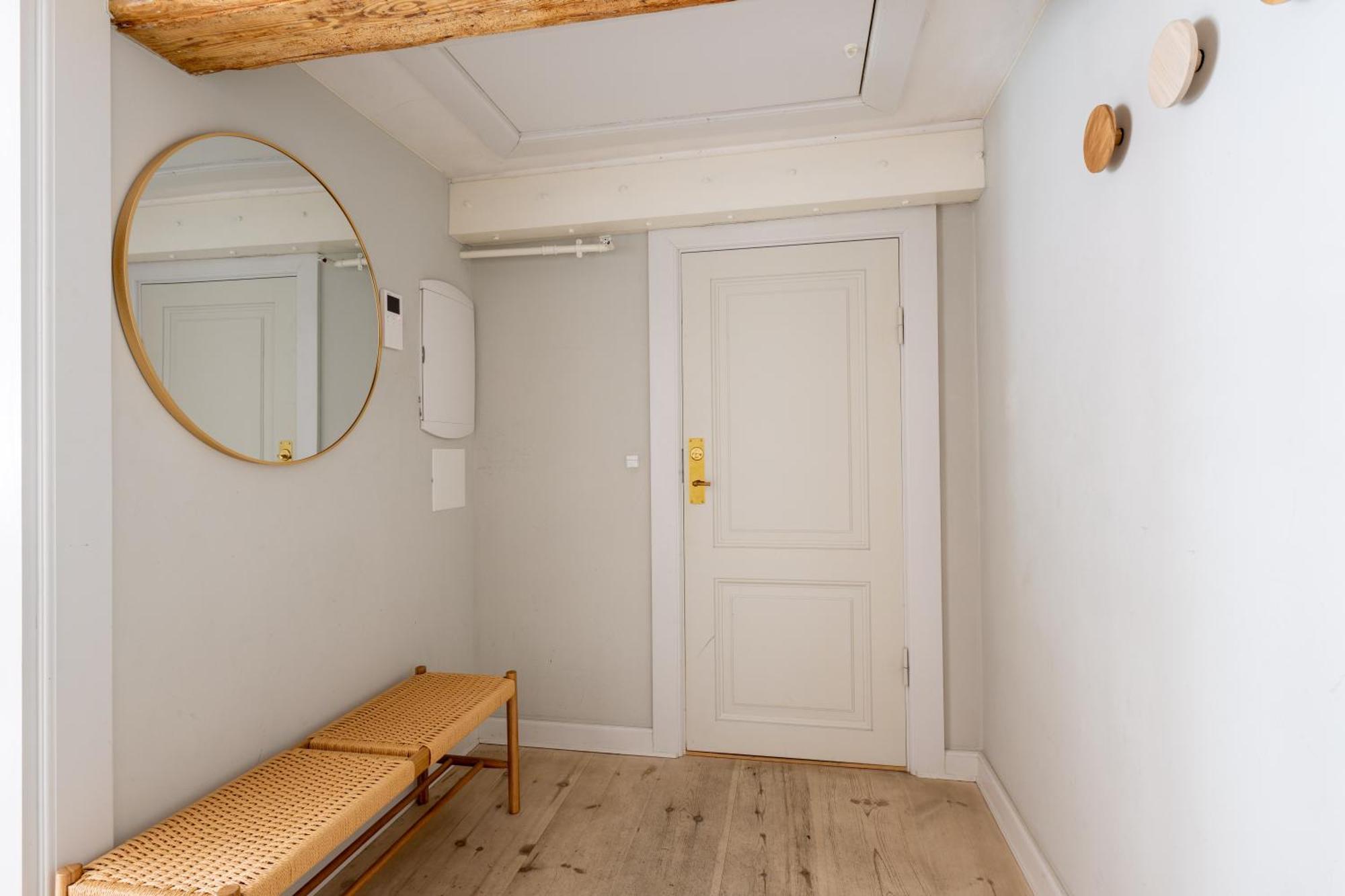 City Apartment With Exposed Ceiling Beams Copenhagen Exterior photo