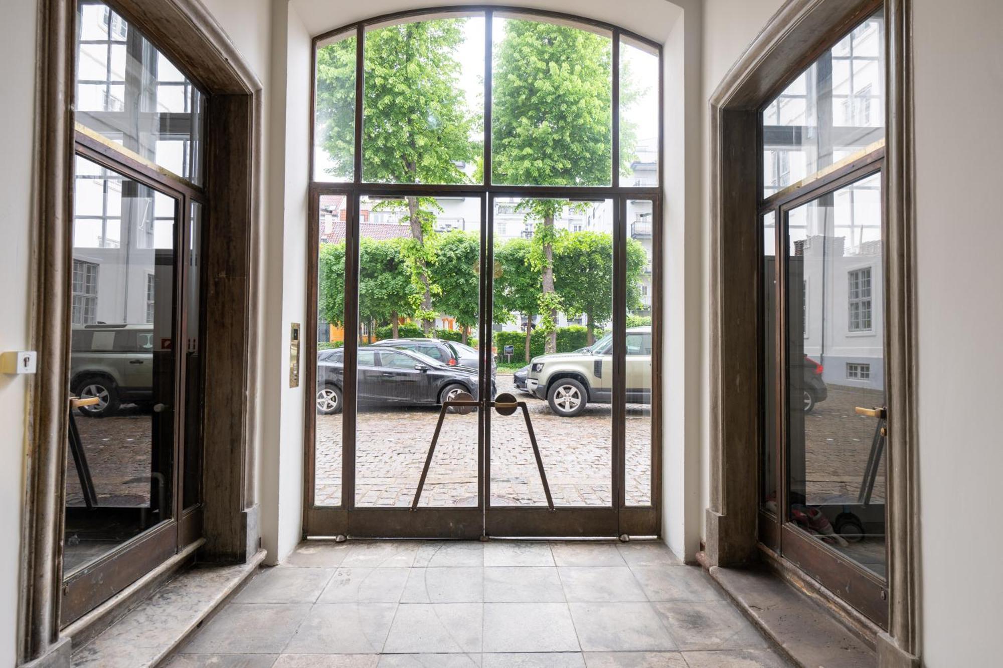 City Apartment With Exposed Ceiling Beams Copenhagen Exterior photo